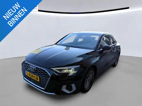 Audi A3 Limousine 30 TFSI Business edition NL-AUTO | CAMERA | AUTOMAAT | DIGIDASH