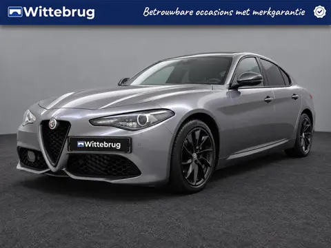 Alfa Romeo Giulia 2.0T Super Cognac leder | Navigatie | Camera | Schakelpaddles YP