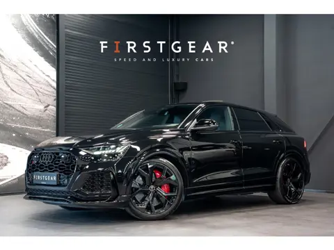 Audi RS Q8 4.0 TFSI quattro *Bang & Olufsen / Panorama / AWD-besturing / Keramisch / RS-Sportuitlaat