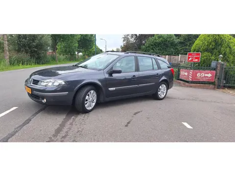 Renault Laguna Grand Tour 2.0-16V Dynamique