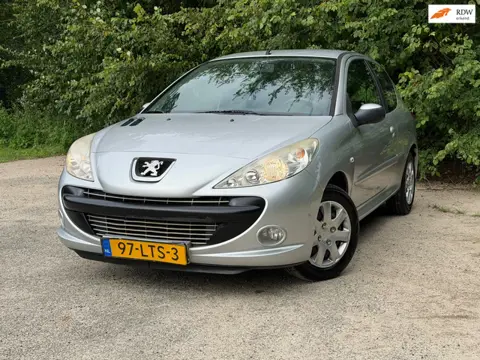 Peugeot 206 + 1.4 XS | " 155.000 " KM + Nwe APK + Cruise control Nu € 1.750,- !!!