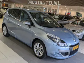 Renault Scénic 1.6 Celsium Airco, Cruise Control, Trekhaak, Stuurbekrachtiging