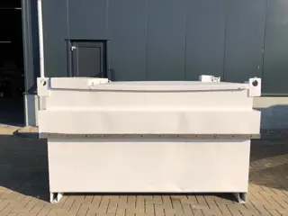 Tolsma Kiwa IBC 3000 liter dieseltank met keuring !