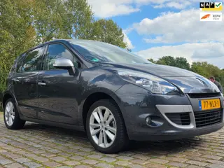 Renault Scénic 1.6 Celsium 1e eigenaar navigatie trekhaak airco elektrische ramen cv op afs