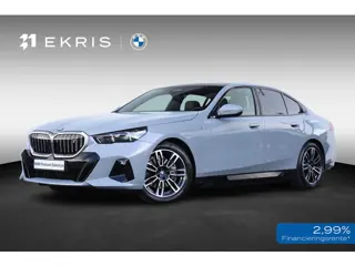 BMW i5 eDrive40 84 kWh | Soh 97% | M-Sport Pakket | Pano Dak | Trekhaak | Harman Kardon | Driving As