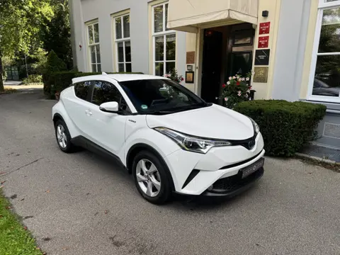 Toyota C-HR 1.8 Hybrid Dynamic, Dealer onderhouden