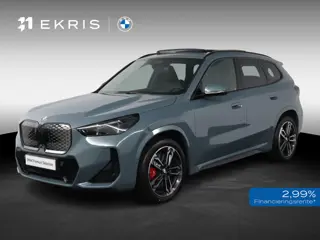 BMW iX1 eDrive20 67 kWh M Sport Edition | SOH 100% | Trekhaak | Panoramadak | 19inch | M-Sport Pro
