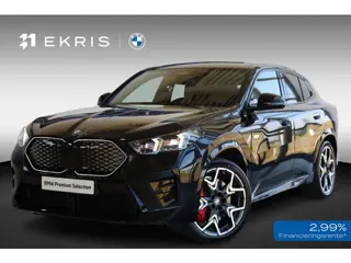 BMW iX2 eDrive20 | M Sport Pro | Panoramadak | Harman/Kardon | Driving Assistant Plus | Trekhaak