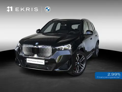 BMW iX1 eDrive20 | M Sportpakket Pro | Premium Pack | Travel Pack | 19 inch | M Adaptief onderstel |