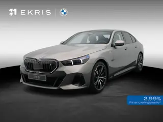 BMW i5 eDrive40 | M Sportpakket Pro | Panoramadak | Bowers & Wilkins | Comfortstoelen | Trekhaak