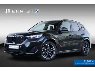 BMW iX1 xDrive30 Launch Edition 67 kWh | M-Sport Pakket | Panorama Dak | Trekhaak | Comforttoegang |