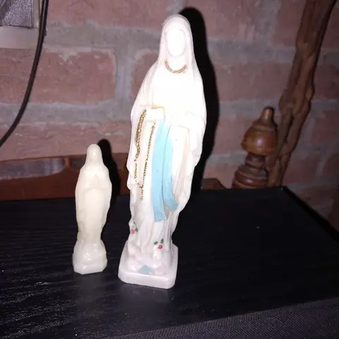 beeldje: Maria