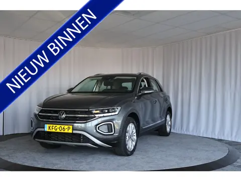 Volkswagen T-Roc 1.5 TSI Life Business, Keyless, ACC, IQlight, Trekhaak