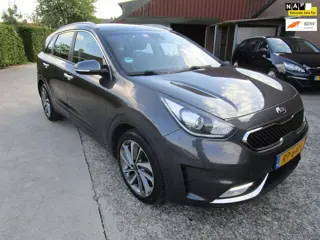 Kia Niro 1.6 GDi Hybrid DynamicLine cam navi leer 18inc mooi