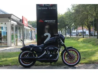 Harley-Davidson Sportster XL 883  XL883N