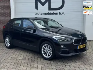 BMW X2 SDrive18i Executive - Sportstoelen - Leder -LED - NAP