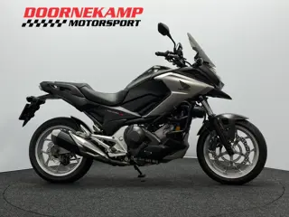 Honda NC 750 X DCT ABS (bj 2017, automaat)
