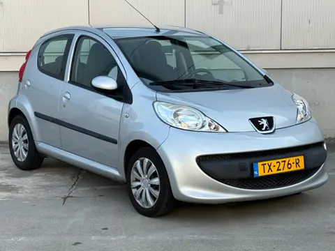 Peugeot 107 1.0-12V XS / AUTOMAAT / 5 DEURS / APK / INRUIL MOG.
