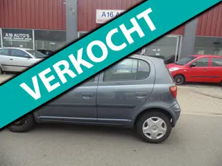 Toyota Yaris 1.3 VVT-i S-Line 5 DEURS MET AIRCO
