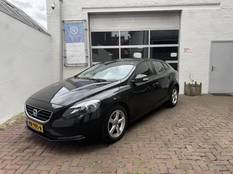 Volvo V40 1.6 T2 Momentum Cruisecontrl/Navi/Clima/Stoelverwarming/LMvelgen/Mistlampen