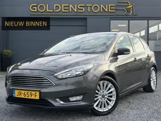 Ford Focus 1.0 Titanium   ✓125pk✓2e Eigenaar✓Navi✓Trekhaak✓6 Bak✓Clima✓Cruise✓Pdc V+A✓Net Beurt geha