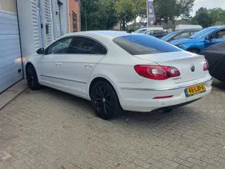 Foto 17 van Volkswagen Passat CC 1.8 TSI 4p. NAVI Clima Orgineel NL Auto