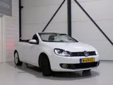 Foto 28 van Volkswagen Golf Cabriolet 1.2 TSI Highline CUP Edition Apple-carplay Stoelverwarming Xenon-LED Parke