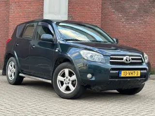 Toyota RAV4 2.2 D4-D D-CAT Sol|4WD|AIRCO|CRUISE|GRIJS-KENTEKEN