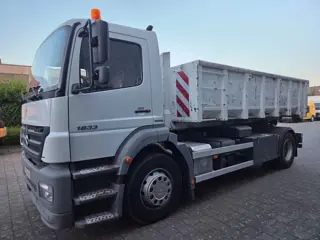 Mercedes-Benz Axor 1833 Hooklift system + hydr.lock