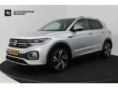 Volkswagen T-Cross 1.0 TSI Style (CAMERA, STOELVERWARMING, CRUISE ADAPTIEF, PARKEERSENSOREN)