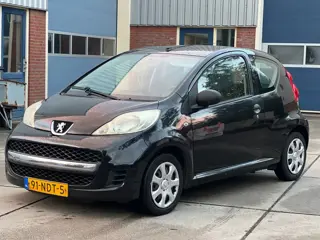 Peugeot 107 1.0-12V XR