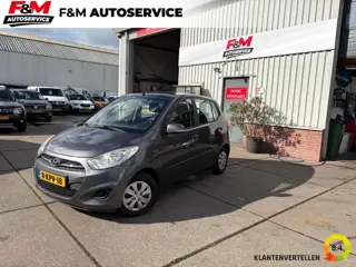 Hyundai i10 1.0 Black pack Airco, trekhaak afneembaar, pdc achter