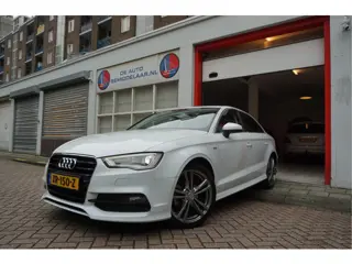Audi A3 Limousine 1.4 TFSI CoD * S-Line S-Tronic Zeer Fraai * Side Skirts Black Line Grille Sportond