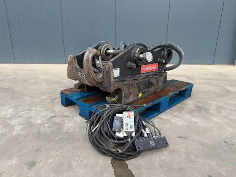 OilQuick OQ80 - M318D / M320F / M322D / 320D / 320E / 323D