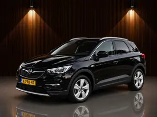 Opel Grandland X 1.6 Turbo Hybrid Elegance