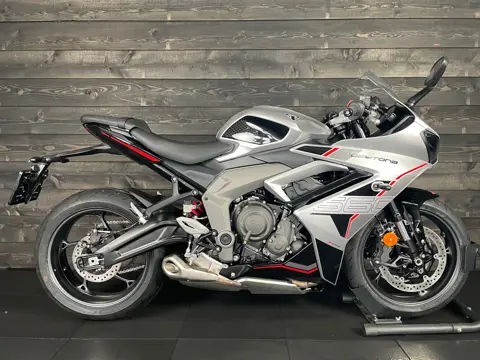 Triumph DAYTONA 660 - 53123141