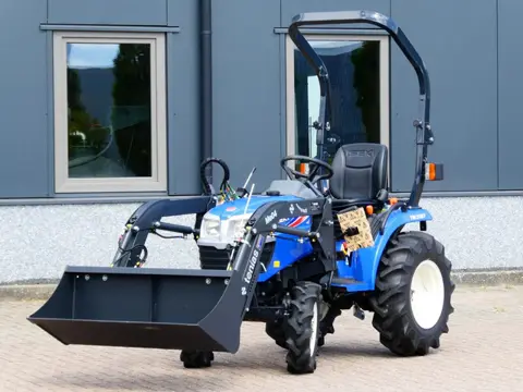 Iseki TM3187 4wd / 0123 Draaiuren / Voorlader