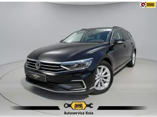 Volkswagen Passat Variant 1.4 TSI PHEV GTE * AUTOMAAT * Parkeercamera * Massage * Keyless *