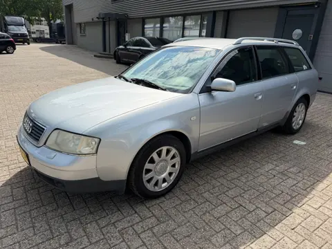 Audi A6 Avant 2.5 V6 TDI Advance