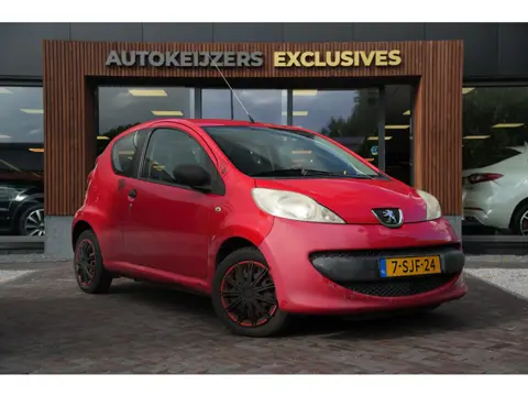 Peugeot 107 1.0-12V XR