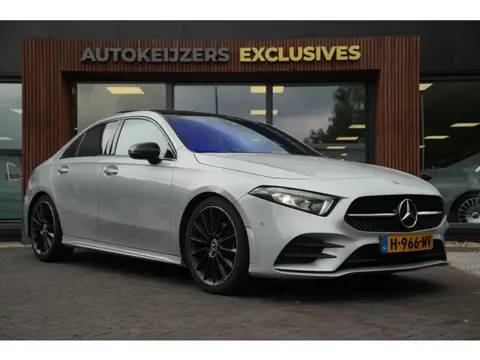 Mercedes-Benz A-klasse 200 Business Solution AMG Panoramadak AMG Pakket WideScreen