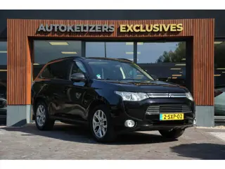 Mitsubishi Outlander 2.0 PHEV instyle Navi Leer PDC Clima Stoelverw.