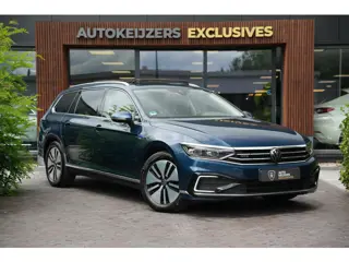 Volkswagen Passat 1.4 TSI PHEV GTE Panoramadak Adapt. Cruise LED Carplay Massage