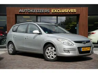 Hyundai i30 CW 1.6i Dynamic Airco APK
