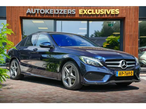 Mercedes-Benz C-klasse 180 Business Solution AMG Panoramadak 3D Burmester Ambient Camera Stoelverwar