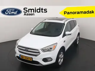 Ford Kuga 1.5 EcoBoost Titanium 150pk | Pano | Trekhaak | Cruise | Climate Control | NL auto | Apple