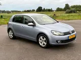 Foto 25 van Volkswagen Golf 1.2 TSI HighLine Xenon Stoelvw NAVI Cruise Clima