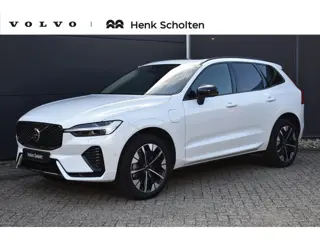 Volvo XC60 T6 Plug-in hybrid AWD Ultra Dark | Luchtvering | Trekhaak | Verwarmbare voorstoelen, acht