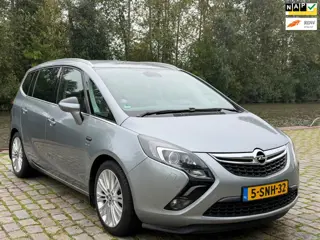 Opel Zafira Tourer 1.4 Cosmo 2e eigenaar dealer onderhouden leerbekeleding stoelverwarming achteruit