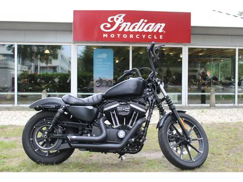 Harley-Davidson Sportster 883  Iron 883